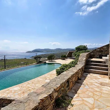 Lia Luxury * Καλαφάτη