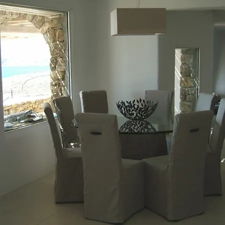 Lia Luxury Καλαφάτη